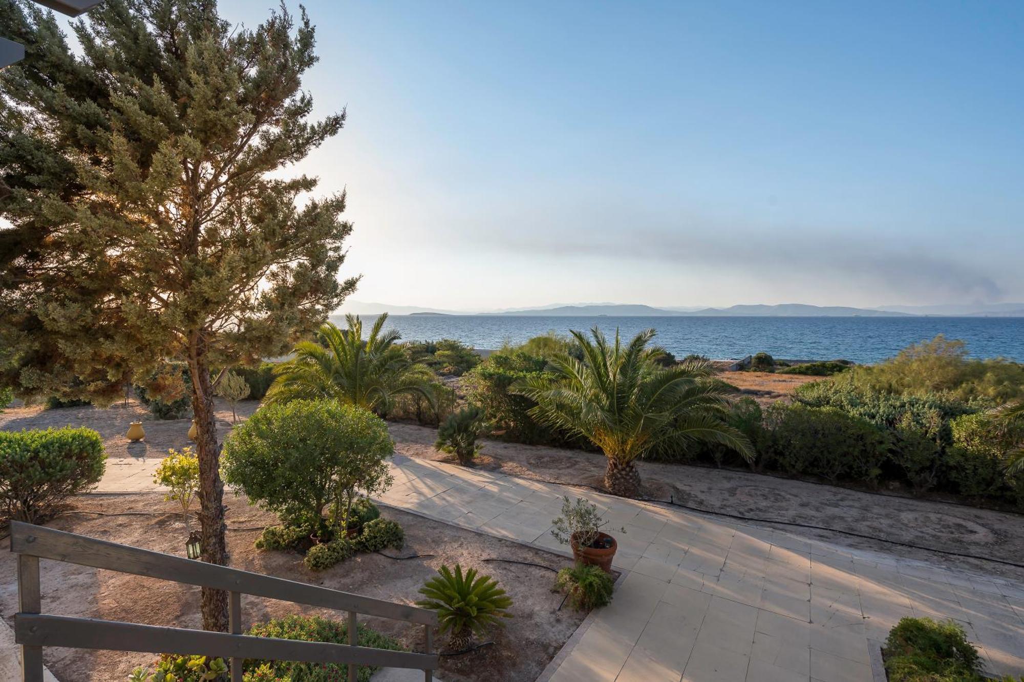 Marfaia - Villa By The Sea Agioi Exterior foto